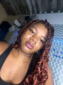 Snapshot of chocolatito-ho chatting on 10-24-25, 05:37 chocolatito-ho online show from 10-24-25, 05:37