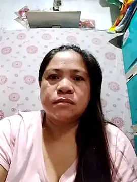 Snapshot of pinay_labb chatting on 10-22-25, 11:37 pinay labb online show from 10-22-25, 11:37