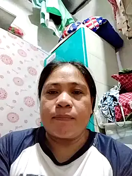 Snapshot of pinay_labb chatting on 10-26-25, 07:14 pinay labb online show from 10-26-25, 07:14
