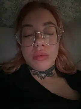 Nancyhot777 online show from 10-11-25, 08:29