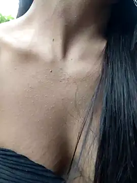 Snapshot of chaparritahot99 chatting on 11-11-25, 09:04 chaparritahot99 online show from 11-11-25, 09:04