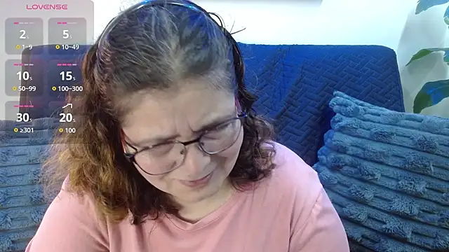 Linda banks  online show from 09-26-25, 01:42