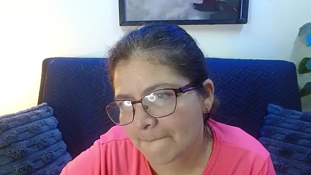 Linda banks  online show from 10-17-25, 01:31