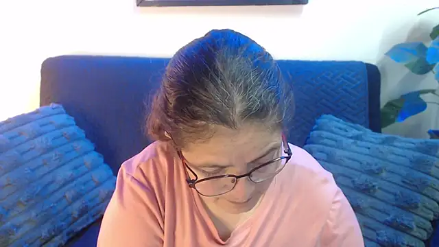 Snapshot of Linda_banks_ chatting on 02-12-26, 01:55 Linda banks online show from 02-12-26, 01:55