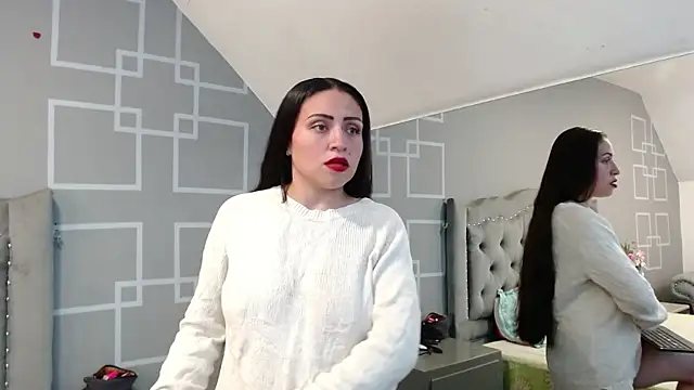 Snapshot of AliceBlackx chatting on 10-28-25, 11:25 AliceBlackx online show from 10-28-25, 11:25