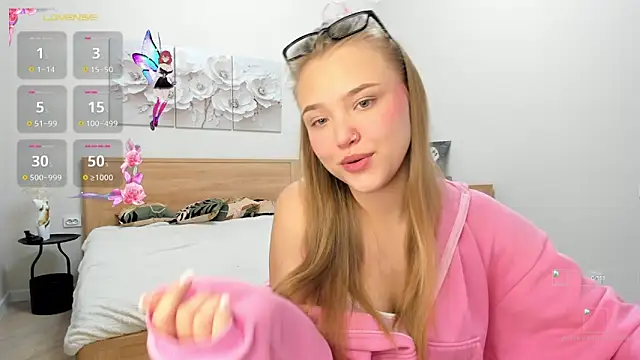 flooora 0 online show from 10-10-25, 12:42