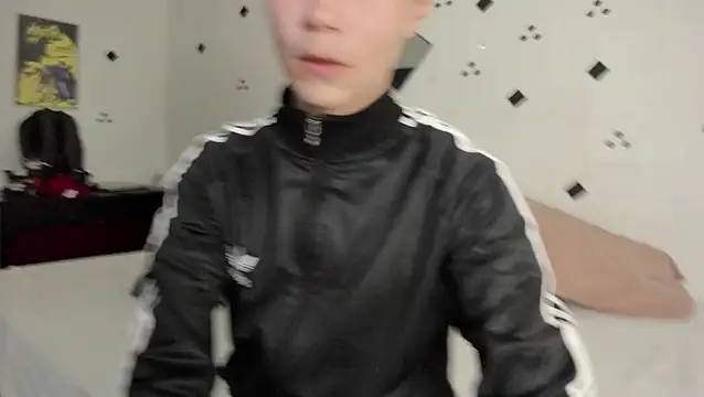 crushnier1 online show from 10-24-25, 05:42