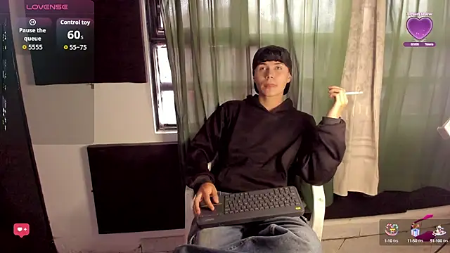 crushnier1 online show from 10-25-25, 05:08