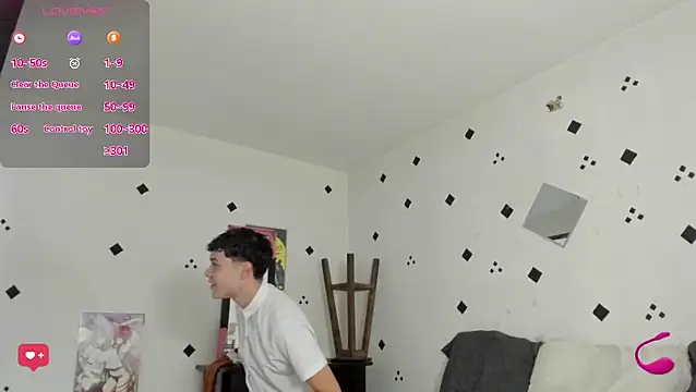 crushnier1 online show from 11-19-25, 05:46