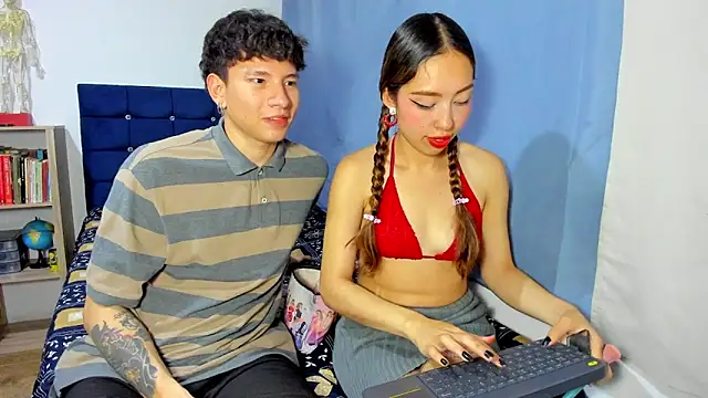 Snapshot of Tatiiana_n_Damiian chatting on 11-22-25, 11:26 Tatiiana n Damiian online show from 11-22-25, 11:26