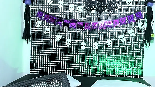 Rose 72 online show from 10-15-25, 07:25