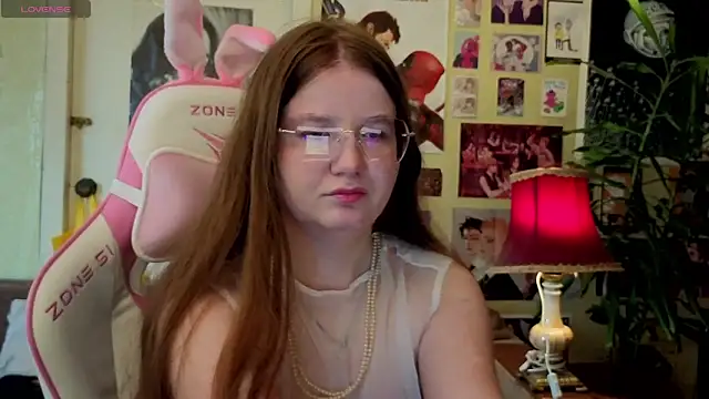 Sienna-Cow online show from 10-10-25, 11:53