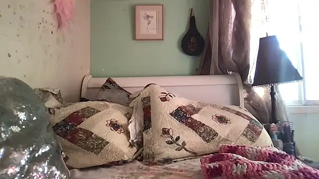 nekowaifuuu online show from 11-19-25, 08:09