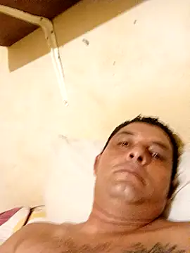 Snapshot of 125Delfin90 chatting on 10-10-25, 03:16 125Delfin90 online show from 10-10-25, 03:16