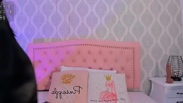 OnlyGia online show from 11-12-25, 08:08