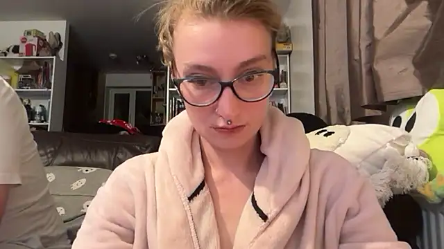 harleyblair online show from 11-17-25, 11:10