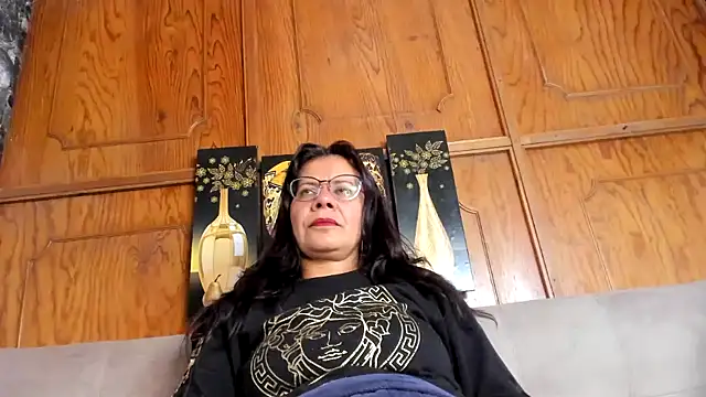 sofia hot vc online show from 11-20-25, 10:42