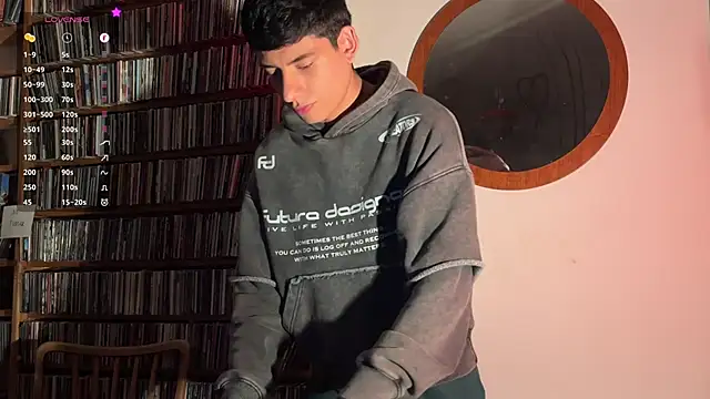 Snapshot of jim_dj chatting on 10-15-25, 07:47 jim dj online show from 10-15-25, 07:47