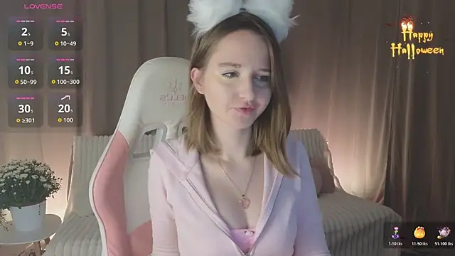 Snapshot of AlexsisFaee chatting on 10-27-25, 09:08 AlexsisFaee online show from 10-27-25, 09:08