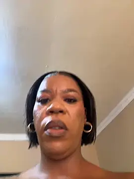 THICKBUNNYCHICKxxx online show from 11-02-25, 09:33