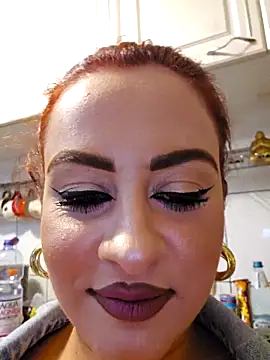 Snapshot of ShineBright88 chatting on 02-22-26, 08:18 ShineBright88 online show from 02-22-26, 08:18