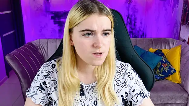 Stef Nicks online show from 10-22-25, 09:09