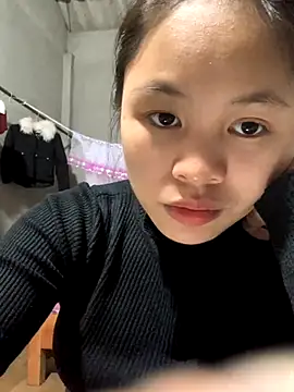 Snapshot of NhuFox chatting on 11-03-25, 01:40 NhuFox online show from 11-03-25, 01:40