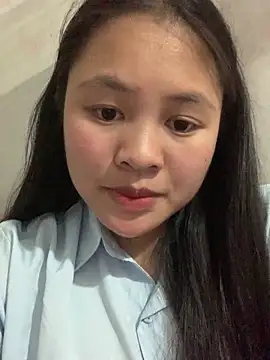 NhuFox online show from 12-19-25, 01:07