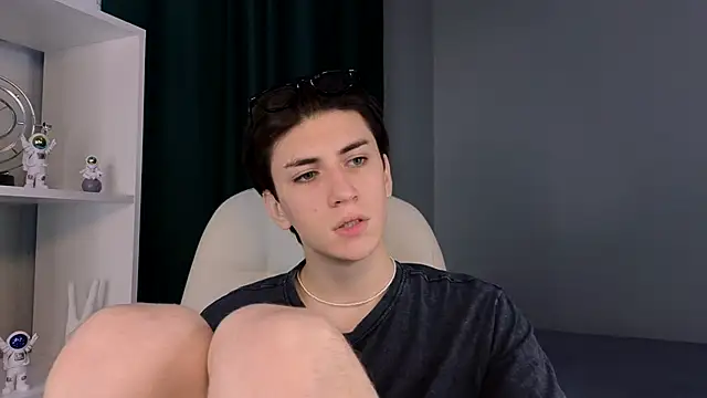 Oliver Starboy online show from 09-20-25, 04:46