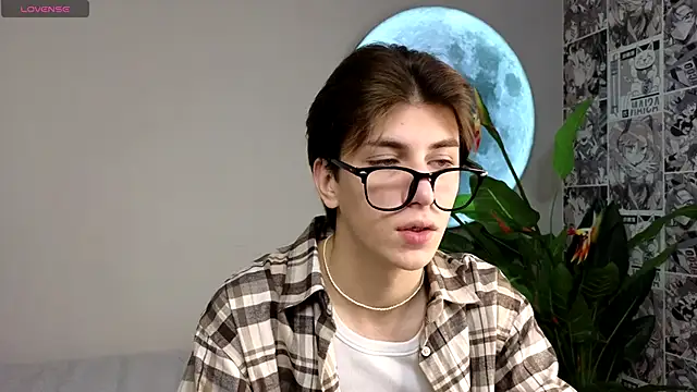 Oliver Starboy online show from 10-03-25, 05:26