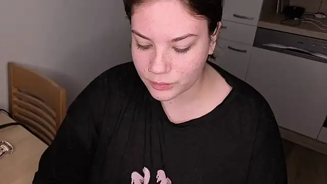 Snapshot of MaeNoir chatting on 11-07-25, 09:59 MaeNoir online show from 11-07-25, 09:59