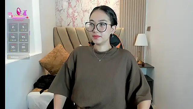 Yuna  Min online show from 09-26-25, 12:42