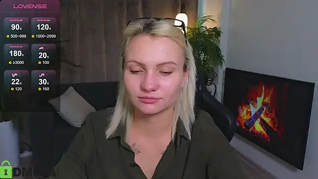 Cameronlovely  online show from 10-22-25, 09:20