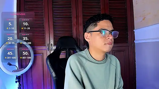 Snapshot of edy_play chatting on 10-25-25, 06:32 edy play online show from 10-25-25, 06:32