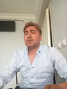 Snapshot of mert0359 chatting on 09-15-25, 09:31 mert0359 online show from 09-15-25, 09:31