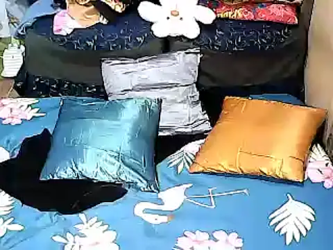 xxhottinybabe online show from 11-07-25, 04:12