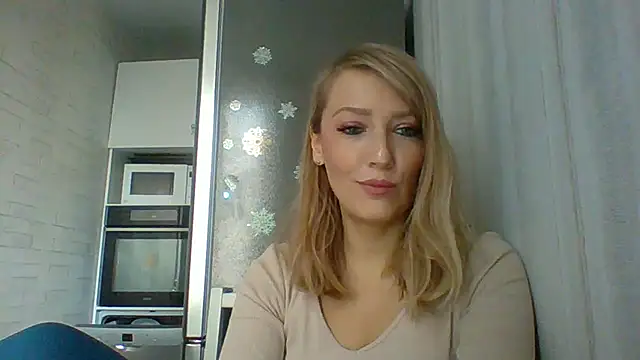 Vexxaa online show from 12-17-25, 06:52