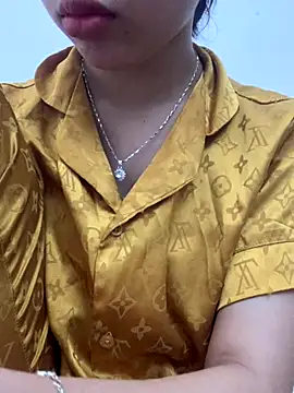 Nguyenha11 online show from 11-13-25, 07:07