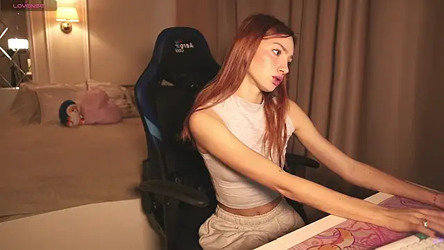 Snapshot of soguesswhat chatting on 11-16-25, 11:27 soguesswhat online show from 11-16-25, 11:27