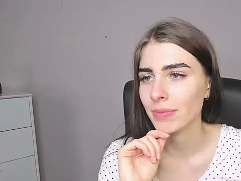 Snapshot of dreamPIA chatting on 09-22-25, 01:35 dreamPIA online show from 09-22-25, 01:35