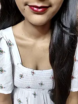 Indian-Aleena online show from 10-18-25, 07:42