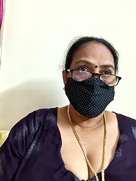 Snapshot of heera-rani chatting on 01-15-26, 10:53 heera-rani online show from 01-15-26, 10:53