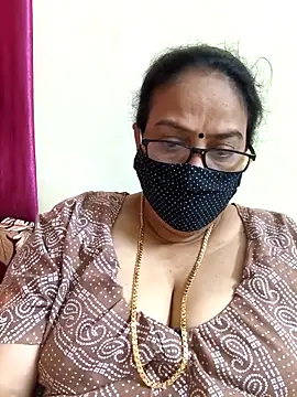 Snapshot of heera-rani chatting on 02-14-26, 05:15 heera-rani online show from 02-14-26, 05:15