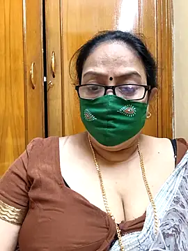 Snapshot of heera-rani chatting on 02-22-26, 07:29 heera-rani online show from 02-22-26, 07:29