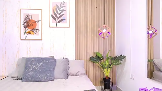 Ayleen Dunkan online show from 09-13-25, 11:54