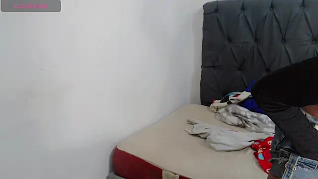 deborahotts online show from 10-07-25, 02:14