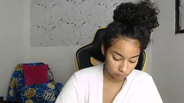 alicie shy1 online show from 09-18-25, 06:59