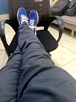 Hugopingonasa2024 online show from 02-11-26, 09:20