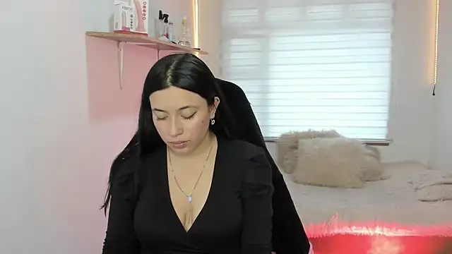 celeste bonnet1 online show from 10-01-25, 07:20