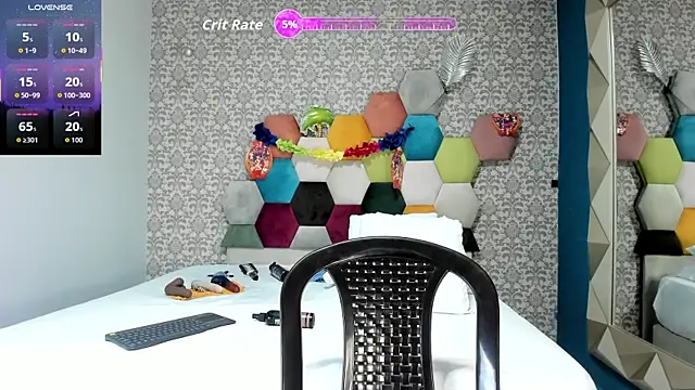 amarantha hanss online show from 10-13-25, 05:13